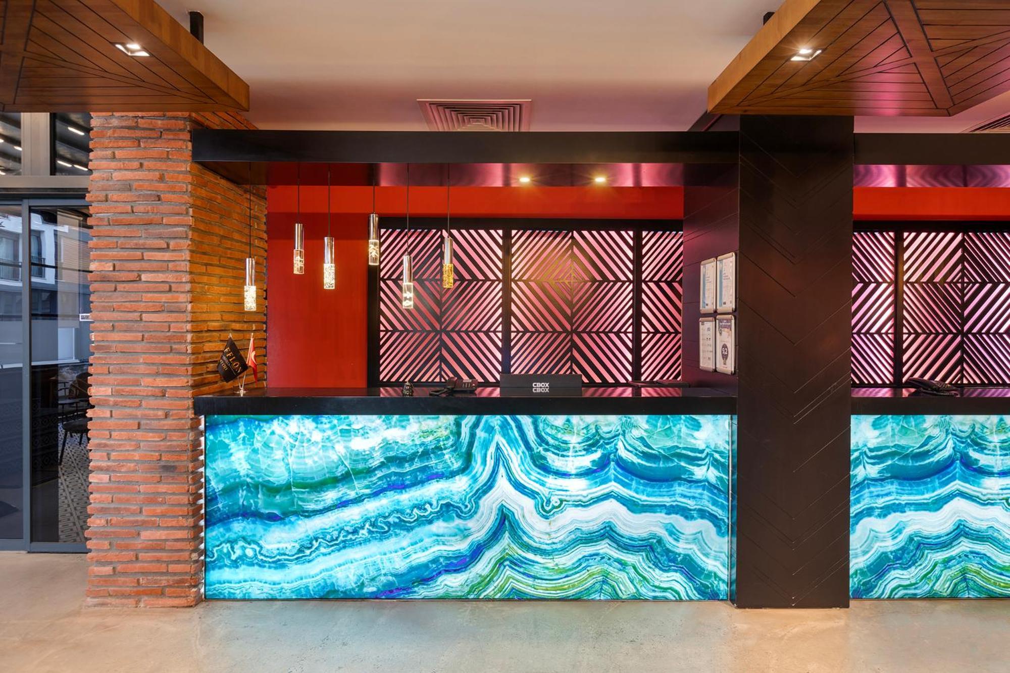 Afflon Hotels Loft City Antalya Exteriör bild
